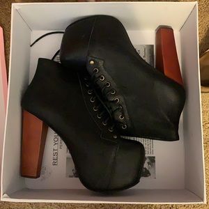 Lita, Jeffrey Campbell